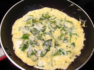 菠菜煎蛋饼的做法步骤：6