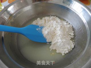 迎接夏季之——五彩水果奶油蛋糕的做法步骤：3