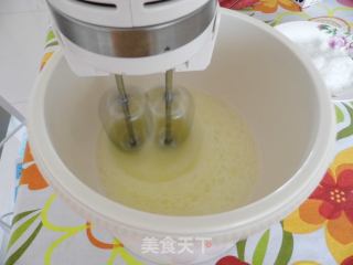 迎接夏季之——五彩水果奶油蛋糕的做法步骤：7