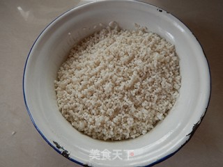 红豆粽子的做法步骤：2