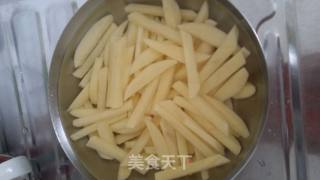 炸薯条的做法步骤：3