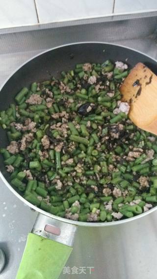 橄榄菜肉沫豆角的做法步骤：4