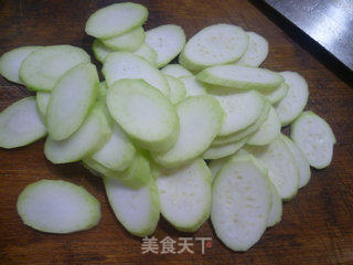 油面筋炒夜开花的做法步骤：3