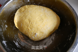 南瓜猪蹄卷的做法步骤：3