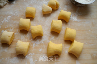 南瓜猪蹄卷的做法步骤：7