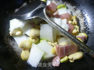 咸肉蚕豆冬瓜汤的做法步骤：6