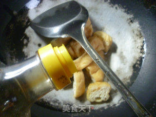 西兰花炒油豆腐的做法步骤：4