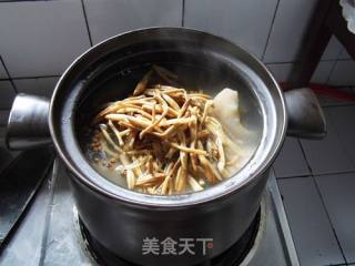 金针炖猪蹄的做法步骤：6