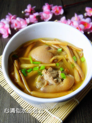 金针炖猪蹄的做法步骤：8