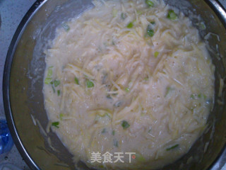 土豆丝饼的做法步骤：14