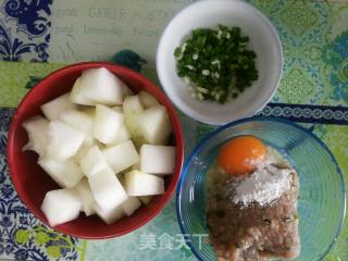 冬瓜肉丸汤的做法步骤：3