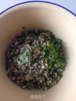 香菇芹菜饼的做法步骤：3