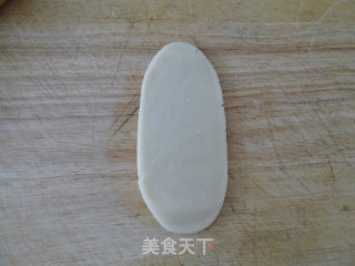 我一直都心心念念的中式点心——豆沙菊花酥的做法步骤：9