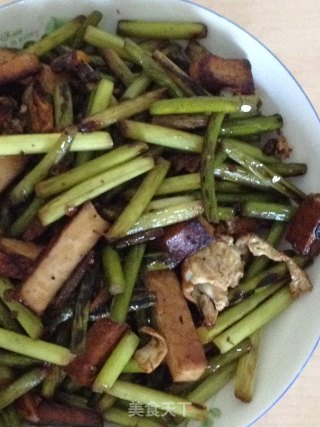 蒜苔炒香干（失败版）的做法步骤：6