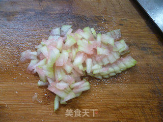 香菇西瓜皮摊鸡蛋的做法步骤：2