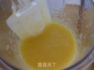 黄桃慕斯蛋糕的做法步骤：5