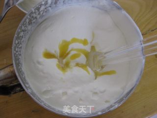 黄桃慕斯蛋糕的做法步骤：7