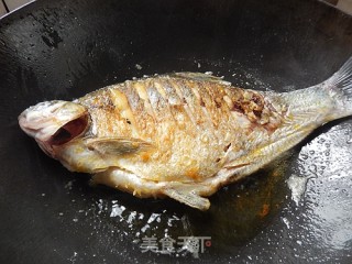 红烧鳊鱼的做法步骤：5