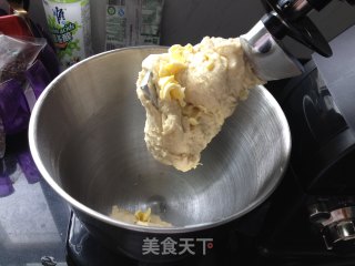肉松火腿排包的做法步骤：1