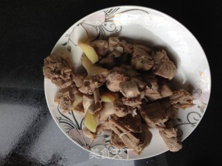 芝香啤酒鸭的做法步骤：1