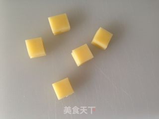 挪威家常菜——北欧式鲜虾沙拉的做法步骤：2
