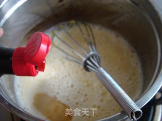 北海道戚风蛋糕的做法步骤：13