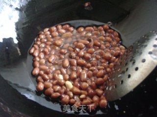 西芹拌花生的做法步骤：6