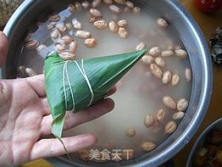 板栗鲜肉粽的做法步骤：9