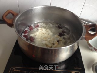 山药百合银耳羹的做法步骤：6
