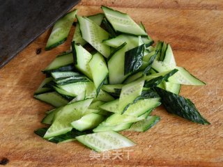 三鲜肉丝打卤面的做法步骤：4