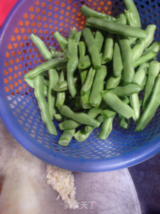 干煸四季豆的做法步骤：2