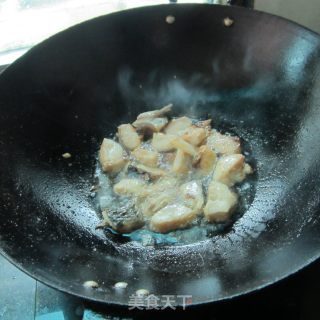 干萝卜丁煮鱼的做法步骤：4