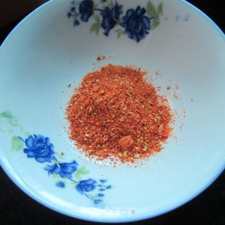 麻辣萝卜丝鱼的做法步骤：2