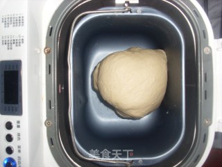 椰蓉面包的做法步骤：2