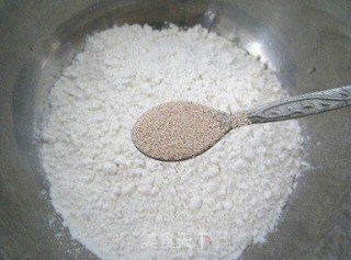 自制煎饼---爱上舌尖上的味道的做法步骤：1