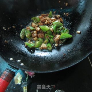 青椒鱼丁的做法步骤：7