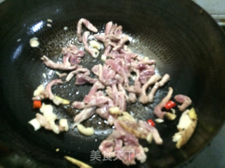 鱼香茭白炒肉---参考鱼香肉丝做法的做法步骤：8
