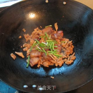干萝卜炒五花肉的做法步骤：8