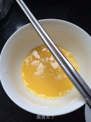 巧克力香蕉卷的做法步骤：2