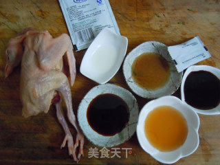 烤乳鸽的做法步骤：1