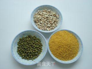 薏米绿豆粥的做法步骤：1