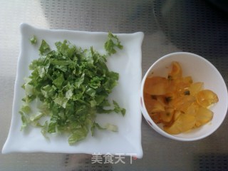 变蛋生菜粥的做法步骤：2
