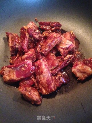 越南式土豆烧排骨的做法步骤：6