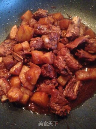 越南式土豆烧排骨的做法步骤：13