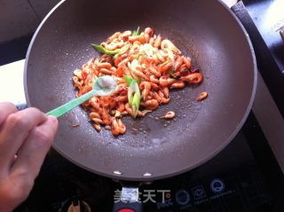 油爆河虾的做法步骤：7