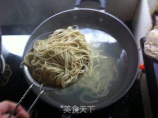 热干面的做法步骤：3