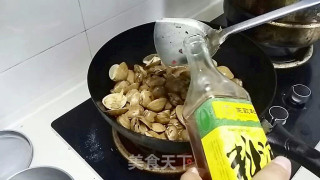 麻辣花蛤 - 全图解说 地地道道的地摊美食的做法步骤：2