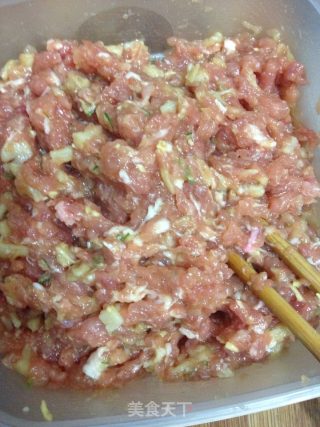 鲜肉小馄饨的做法步骤：3