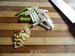椒麻莴笋拌豆干的做法步骤：3