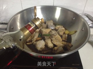 百叶结土豆炖排骨的做法步骤：3